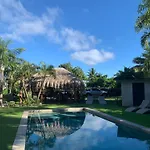 Tiki Ora Lodge - Moana